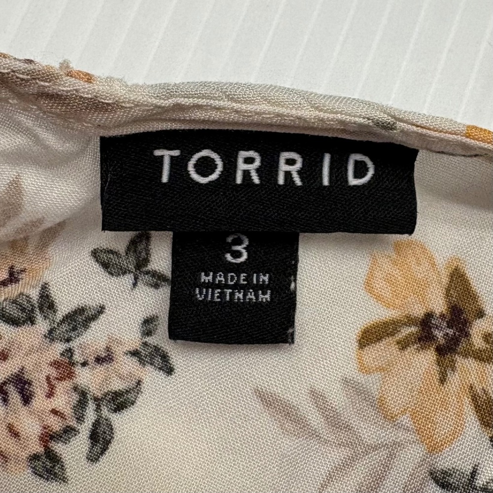 Torrid Challis Tank Top Womens 3 White Floral Lattice Back Tiered Sleeveless - Picture 4 of 8